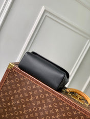 PULSE MESSENGER 26.6 IN BLACK MONOGRAM SHADOW EMBOSSED CALFSKIN