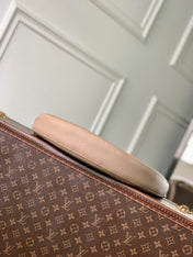 LOW KEY COOKIE MM 32 IN WALNUT BROWN CALFSKIN BROWN MONOGRAM TAG