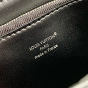 TWIST SLIM 19 IN BLACK TAURILLON CALFSKIN WITH PEARL CHAIN
