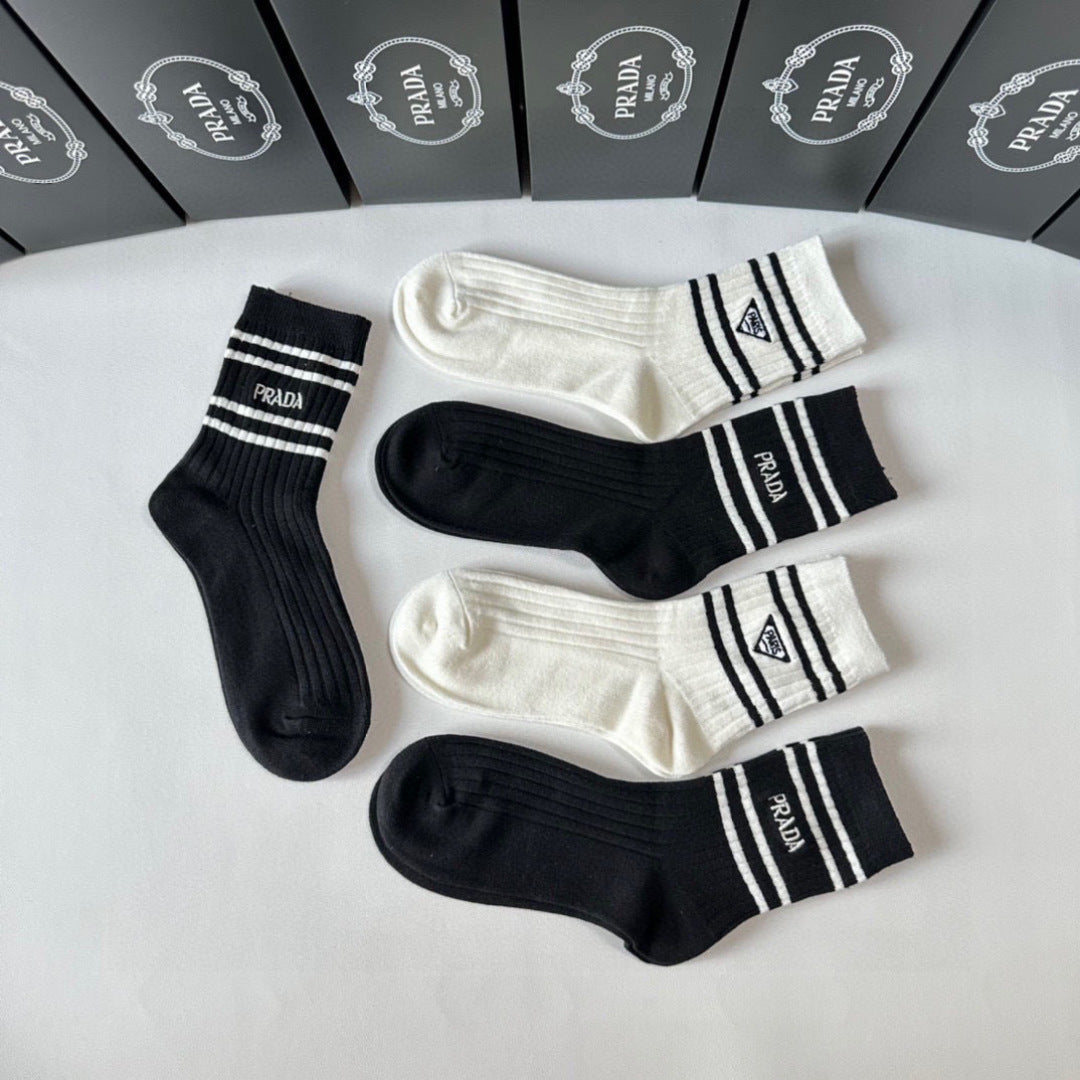 PRADA 26S ANKLE SOCKS 546754 (1 BOX)