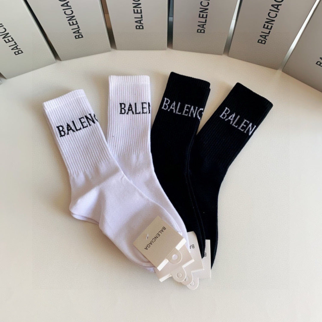 BALENCIAGA 26S CREW SOCKS 350977 (1 BOX)