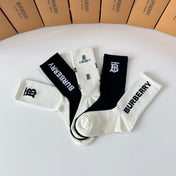 BURBERRY 26S CREW SOCKS 417742 (1 BOX)