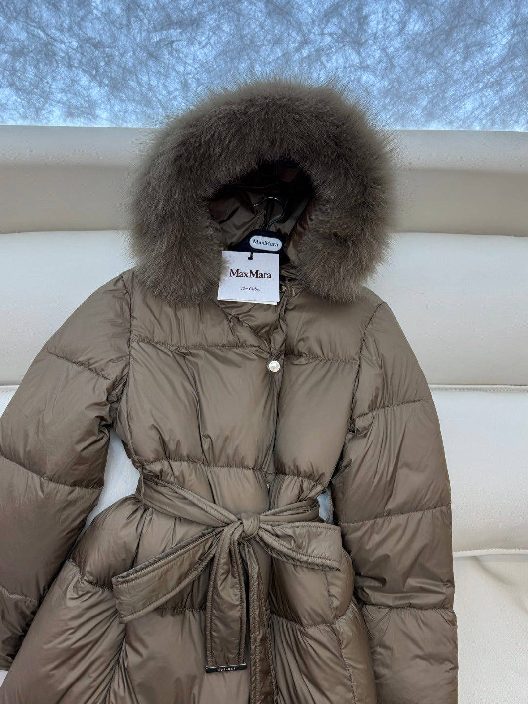 MAX MARA 25S LONG DOWN COAT 210