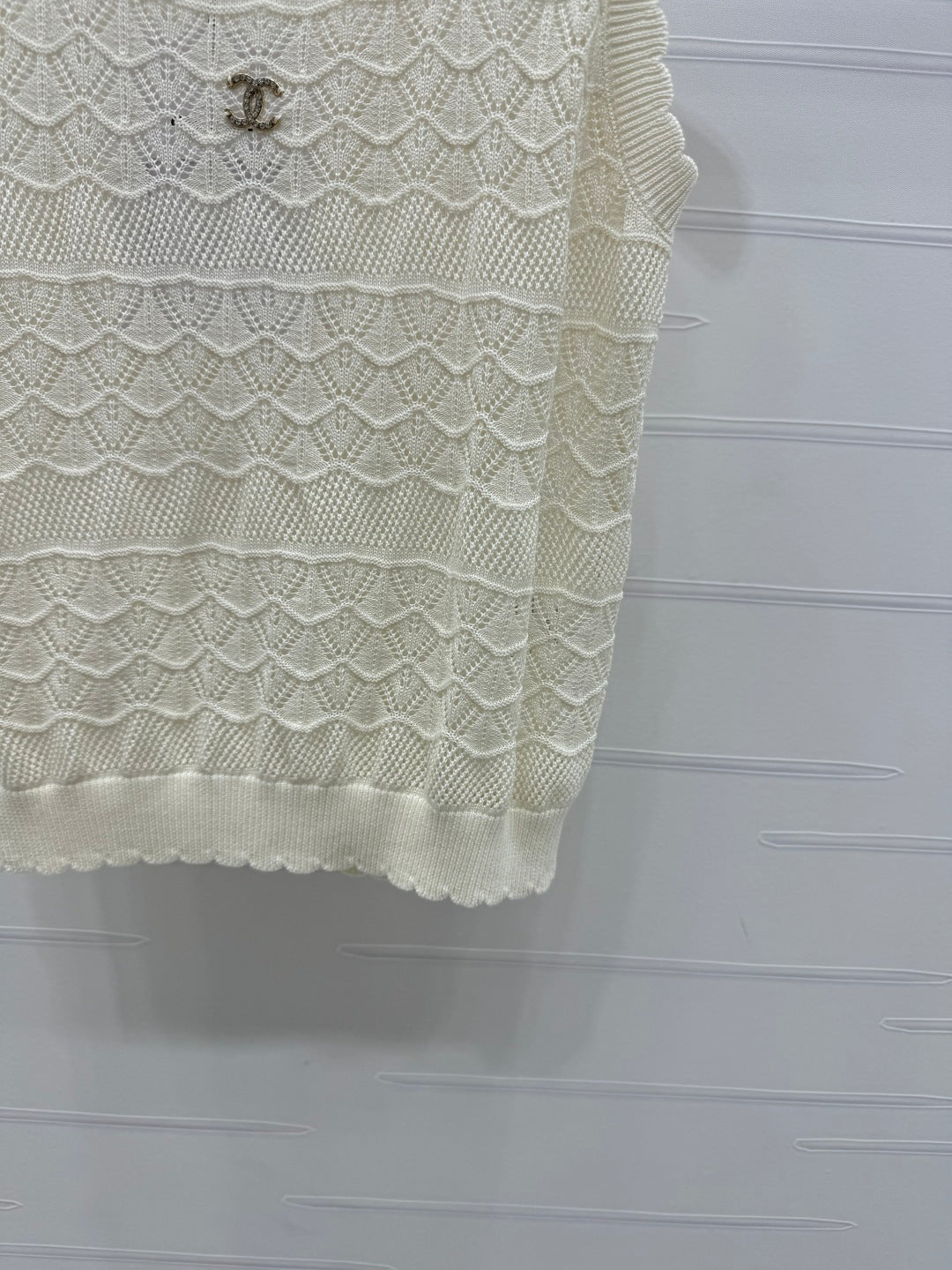 CHANEL 25S HOLLOW KNIT VEST 264154