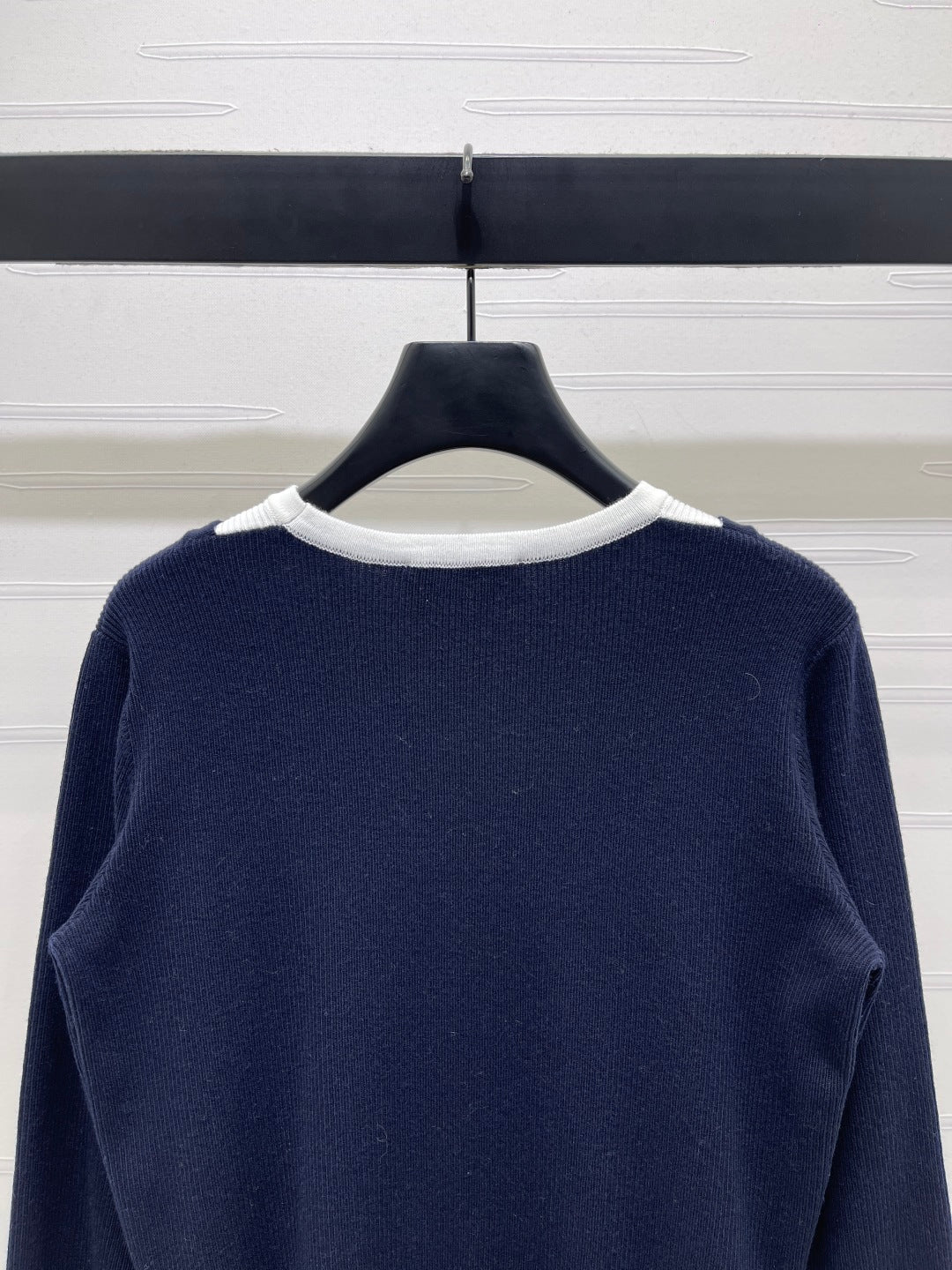 MIUMIU SWEATER STYLE 605