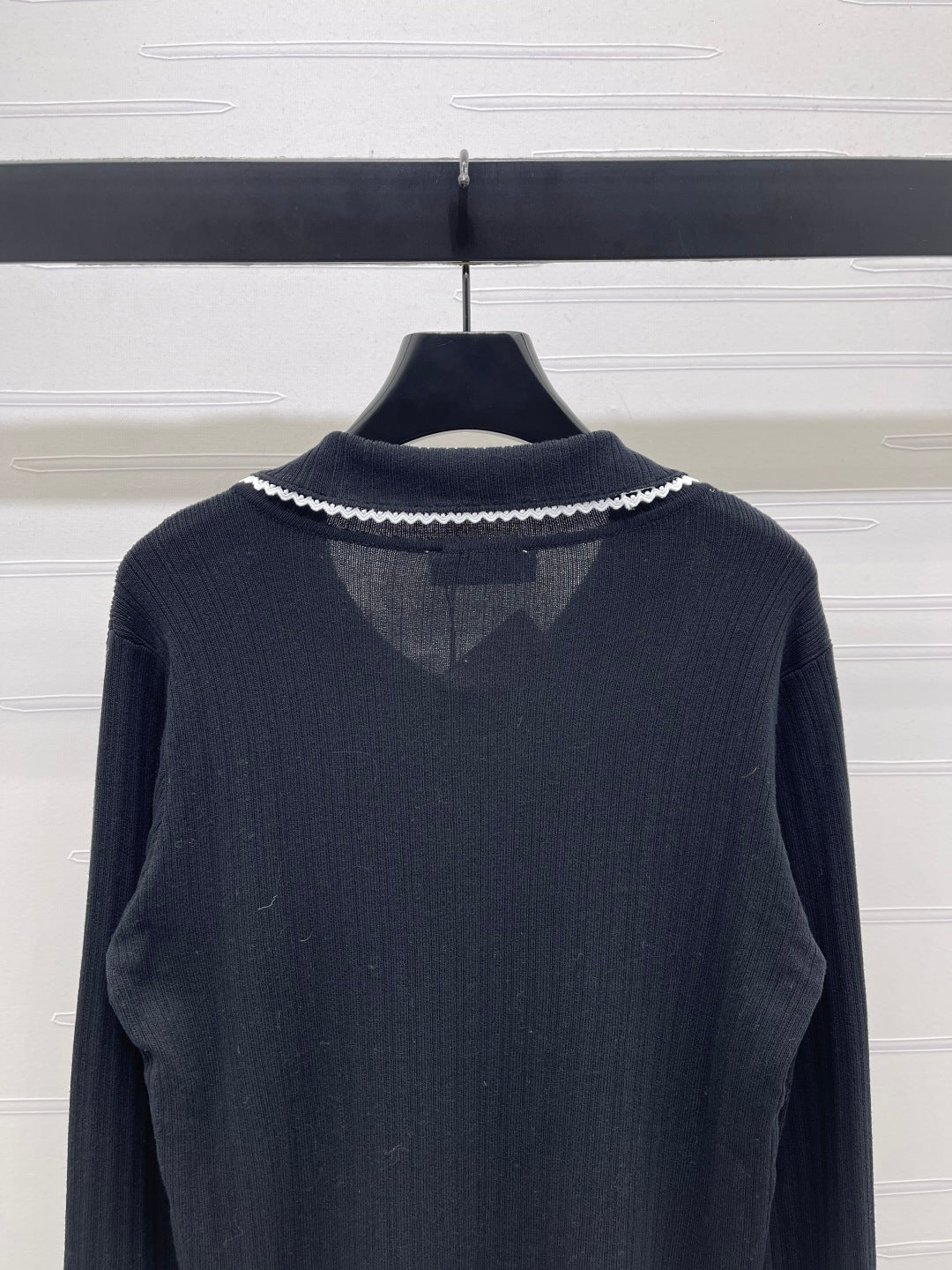 MIUMIU CARDIGAN STYLE 609