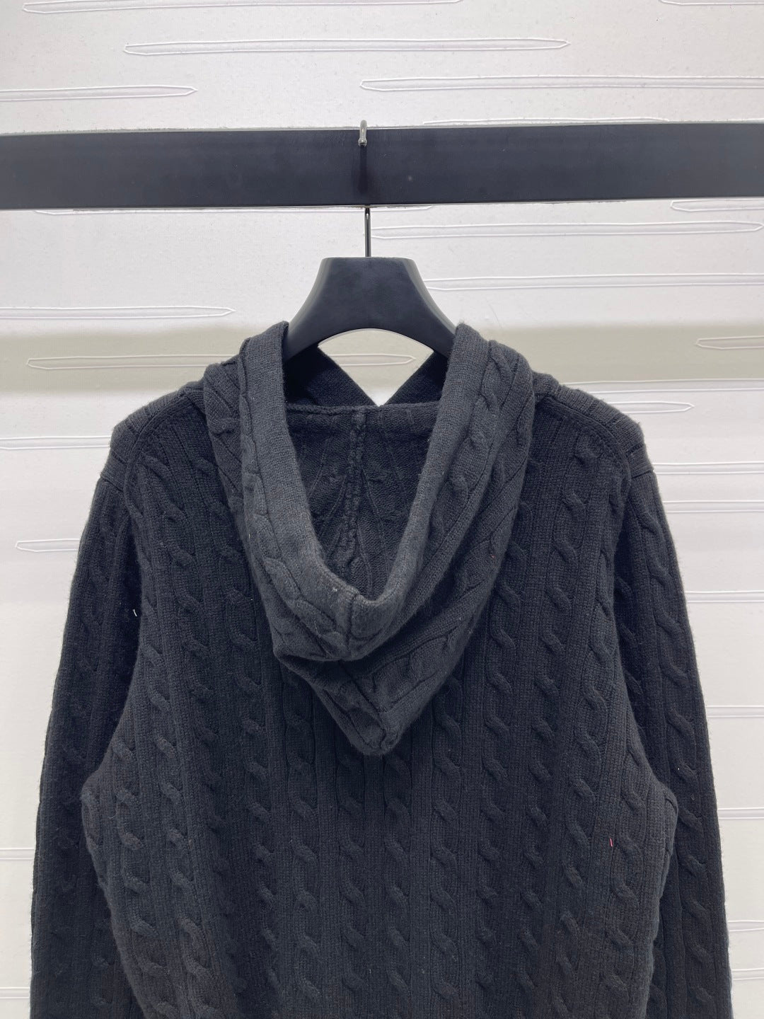 RALPH LAUREN 25S KNITTED V-NECK SWEATER 250