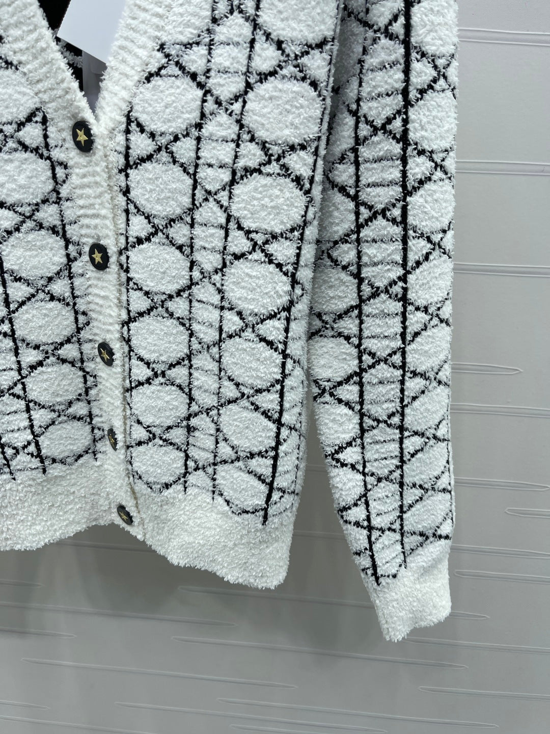 DIOR 25S V-NECK CARDIGAN 827