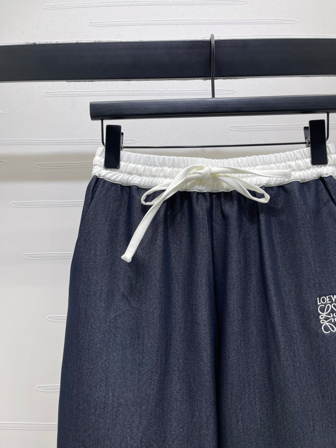 LOEWE 26S STRAIGHT LEG PANTS 479
