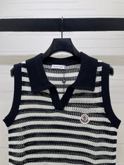MONCLER 26S SLEEVELESS STRIPED KNIT POLO TOP 675