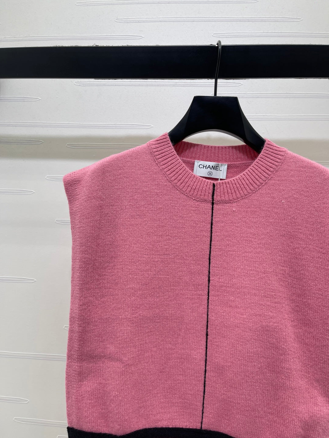 CHANEL 26S CONTRAST KNIT VEST 1325