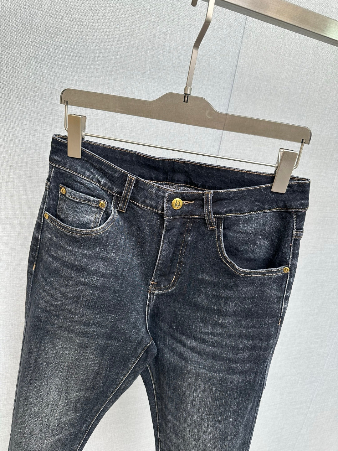 BLACK DENIM JEANS FEATURING THE DIOR OBLIQUE MOTIF ON BACK POCKET