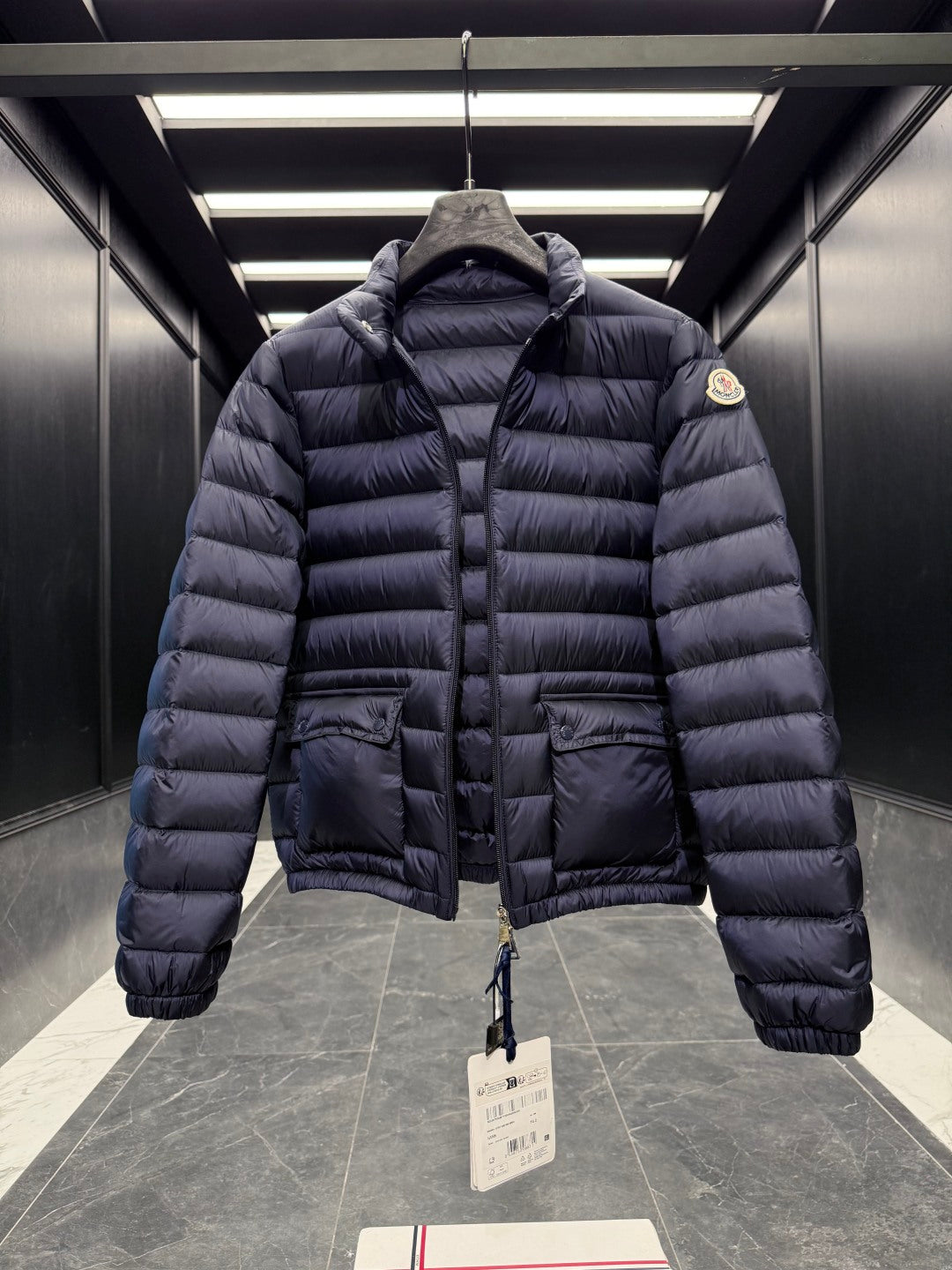 MONCLER 25S JACKET IN NAVY 022