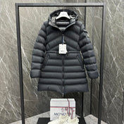MONCLER 25S PREMIUM DOWN COAT 476