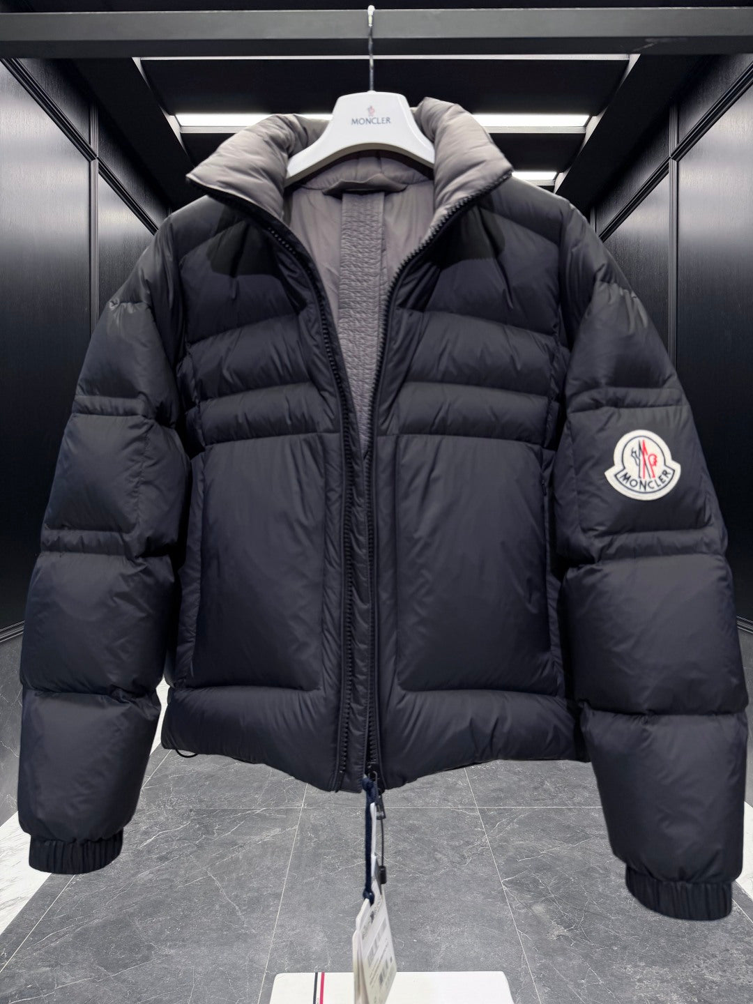 MONCLER 25S LUXURY DOWN JACKET 284