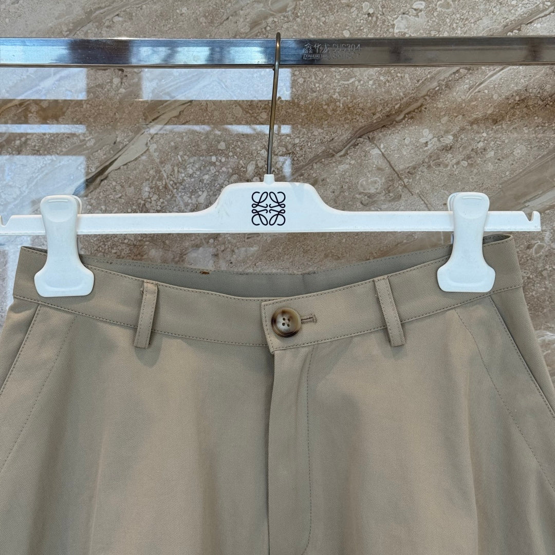 LOEWE 26S KHAKI SHORTS 446