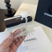 CHANEL 26S HAIR CLIP IN WHITE ACRYLIC 503142