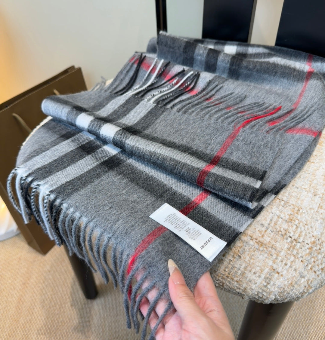BURBERRY 26S SCARF 180CM IN CASHMERE 184996