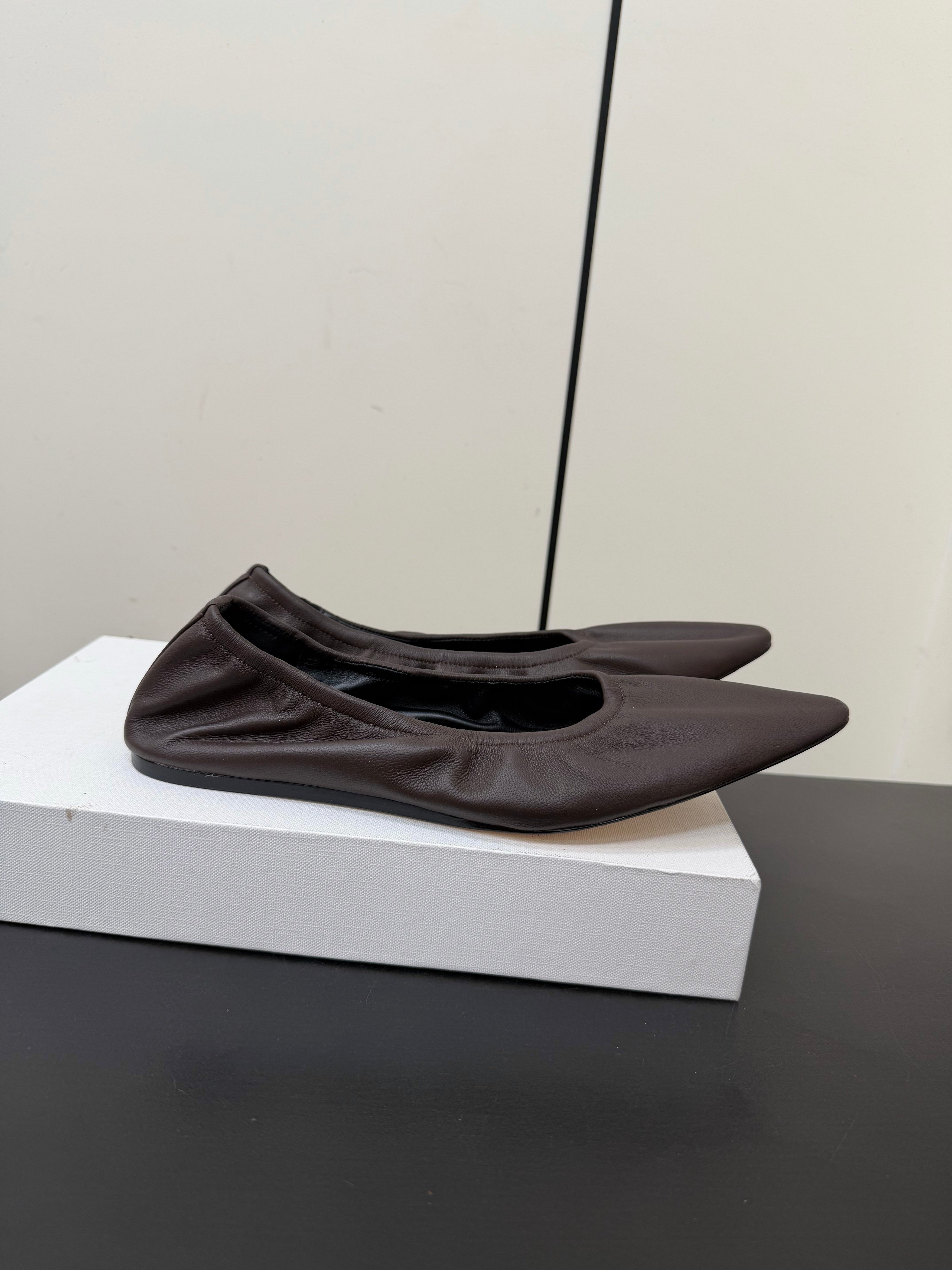 THE ROW 26S POINTED TOE BALLET FLATS IN CHOCOLATE BROWN LAMBSKIN