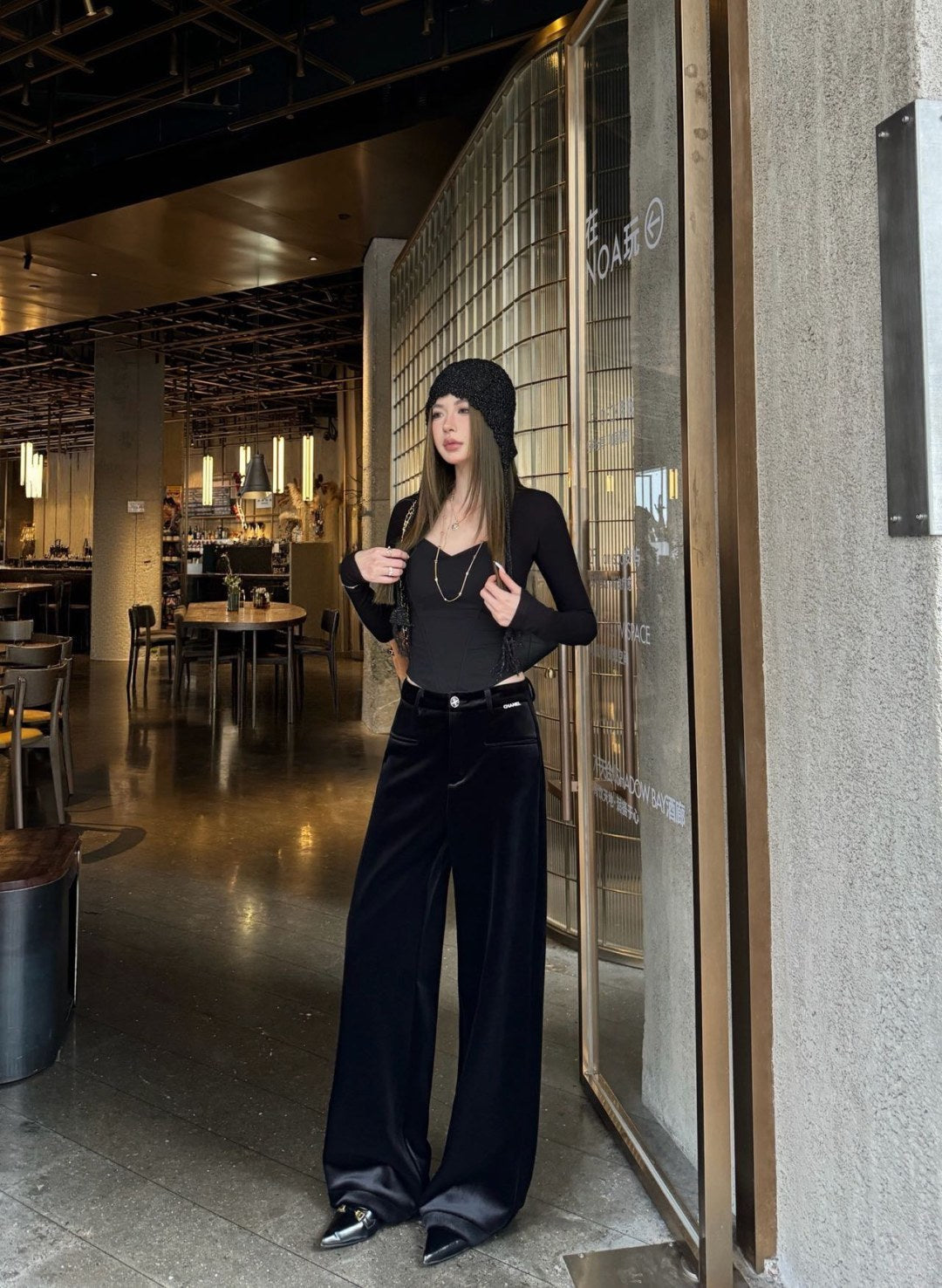 CHANEL 25S STRAIGHT-LEG VELVET PANTS 445