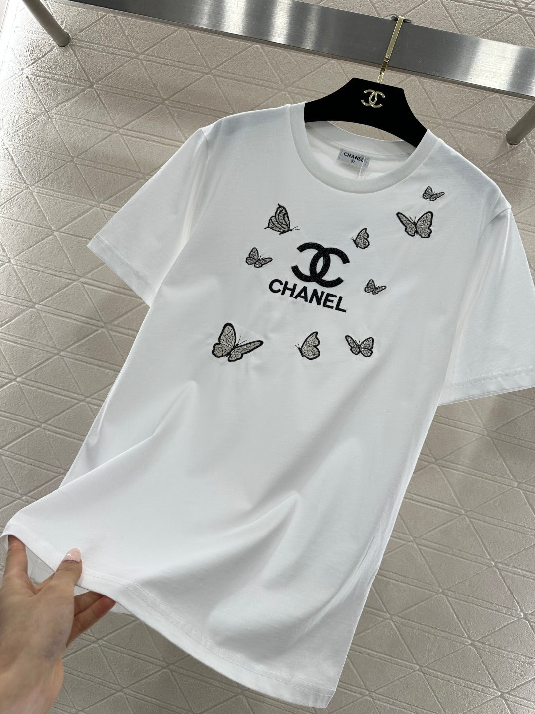 CHANEL 26S SHORT-SLEEVE T-SHIRT 662