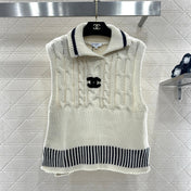 CHANEL 26S SLEEVELESS COLLARED KNITTED BLAZER 696