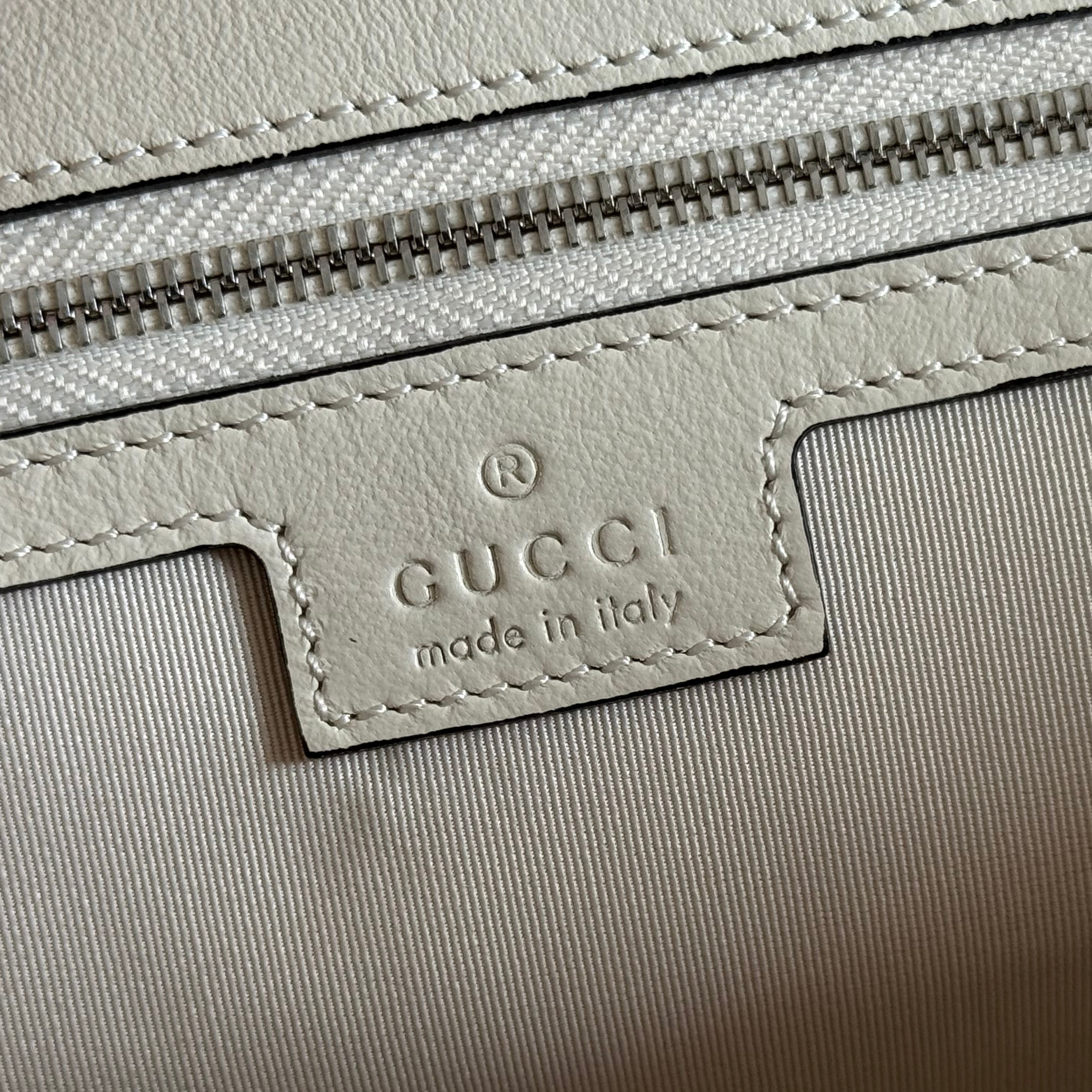 GUCCI 26S GG MARMONT BAG 37 IN CREAM WHITE CALFSKIN