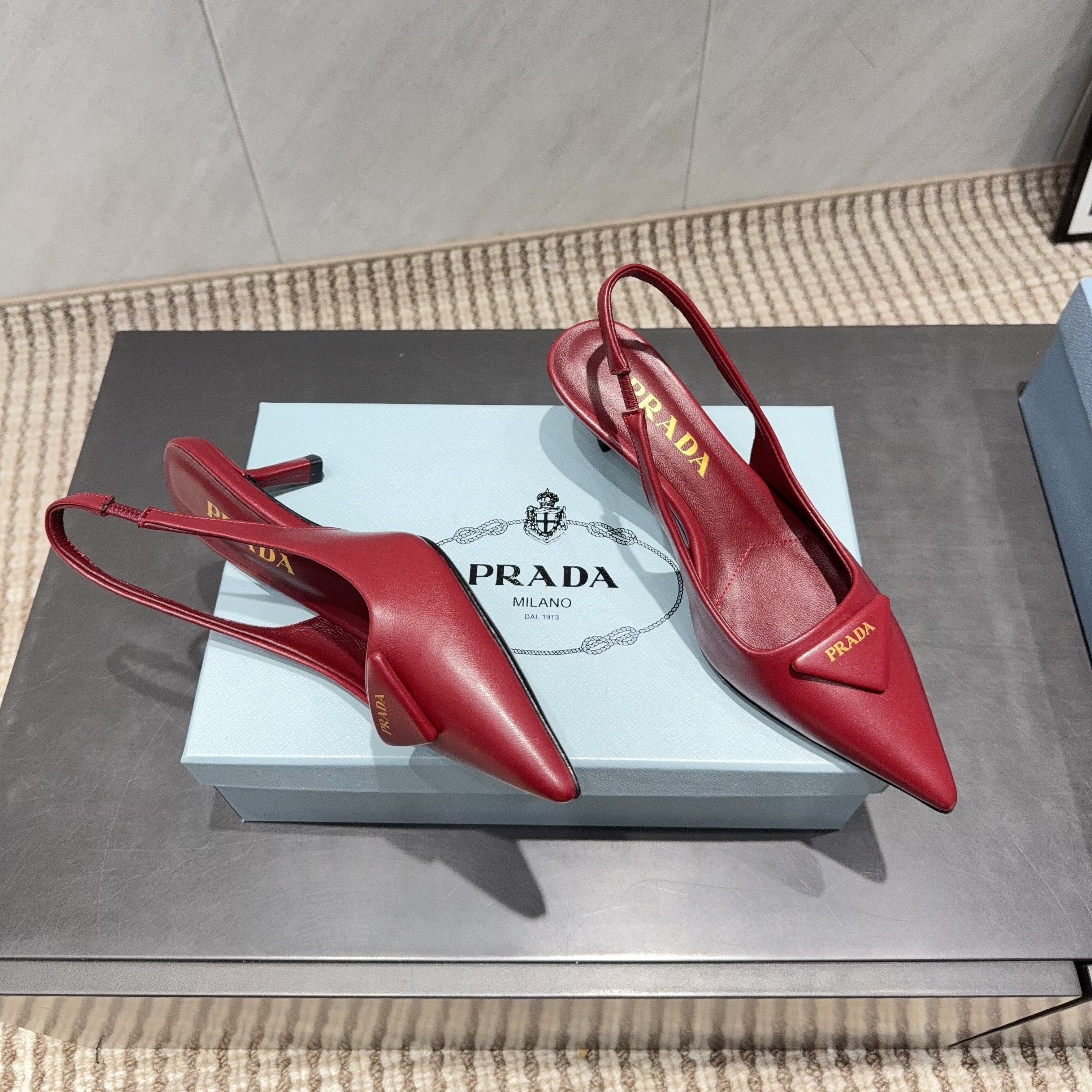 PRADA 26S POINTED TOE SLINGBACK HIGH HEELS 55MM IN DEEP WINE RED SHEEPSKIN WITH LOGO
