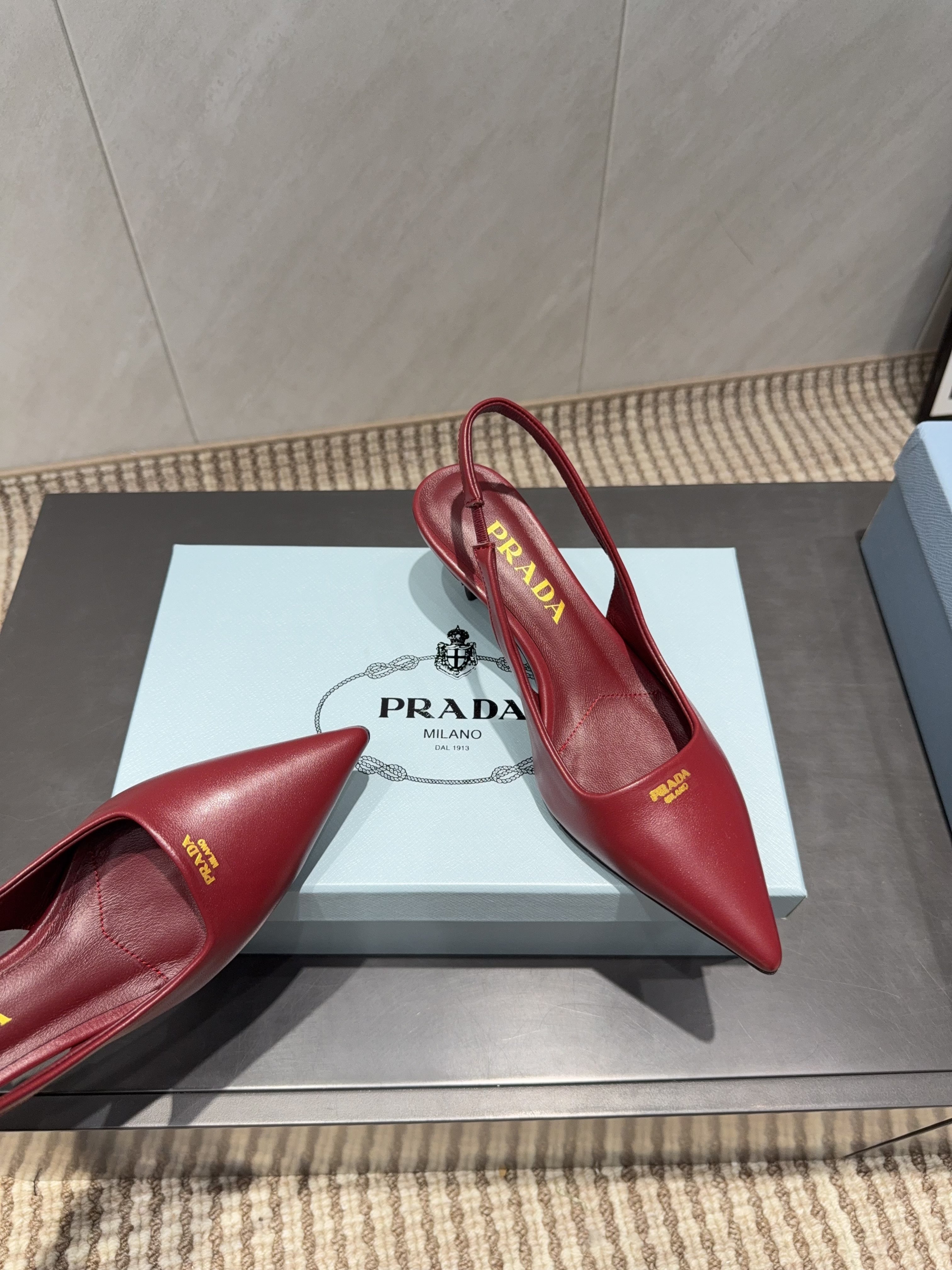 PRADA 26S POINTED TOE SLINGBACK HIGH HEELS 55MM IN DARK RED SHEEPSKIN