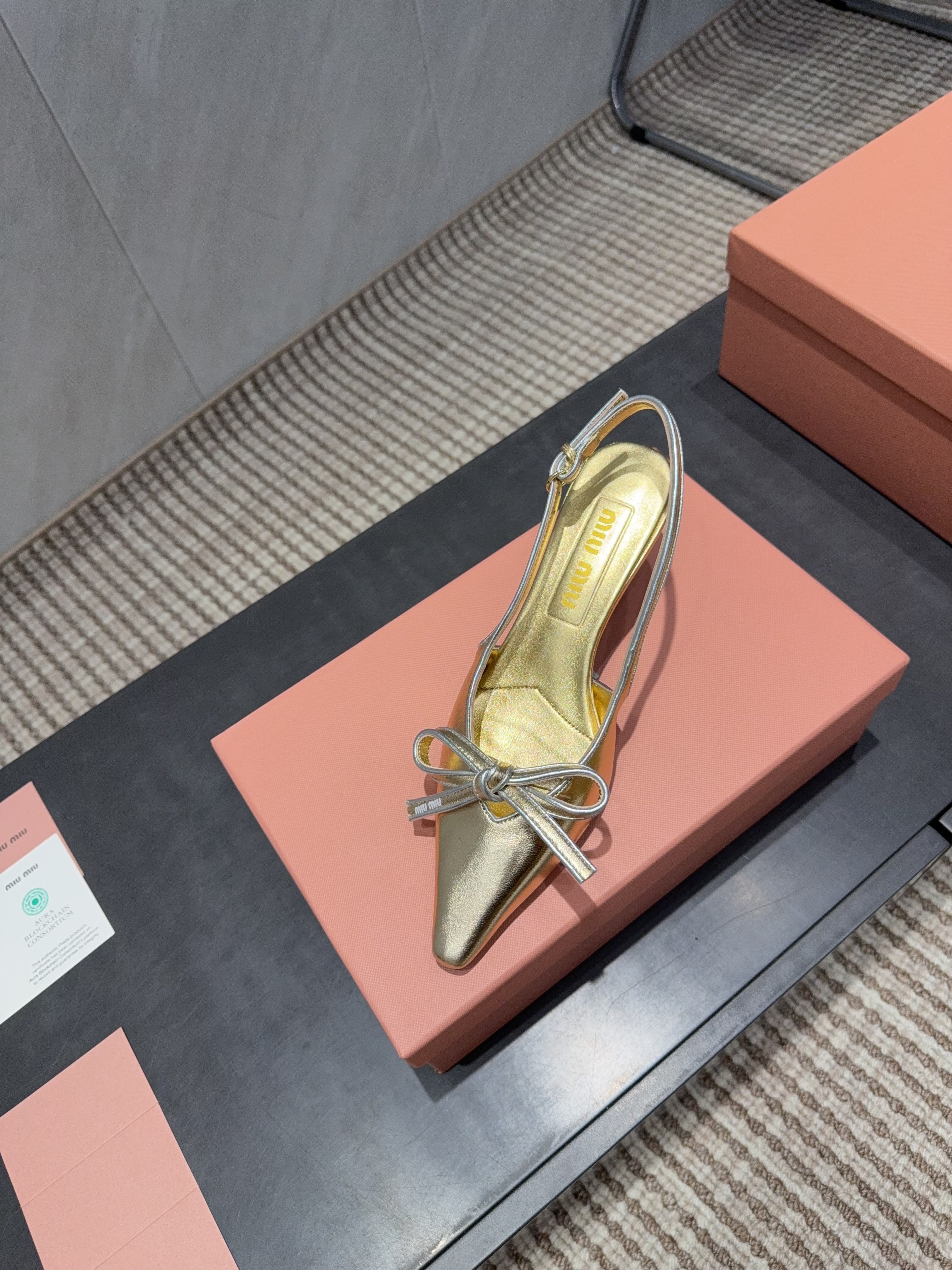 MIUMIU 26S SLINGBACK 55MM IN GOLD CALFSKIN WITH BOW
