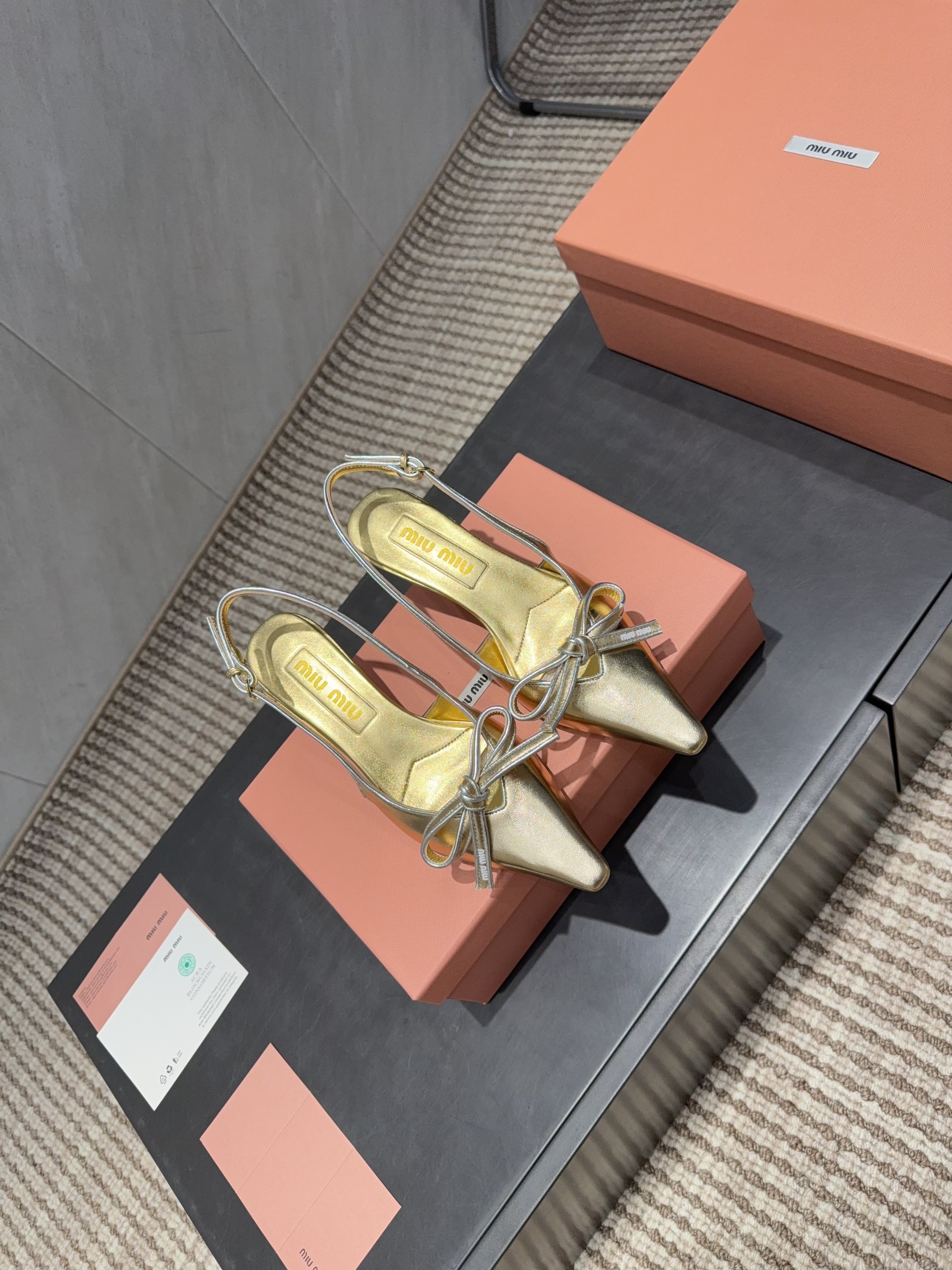 MIUMIU 26S SLINGBACK 55MM IN GOLD CALFSKIN WITH BOW
