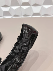 PRADA 26S ROUND TOE FLATS WITH BOW IN BLACK PATENT CALFSKIN