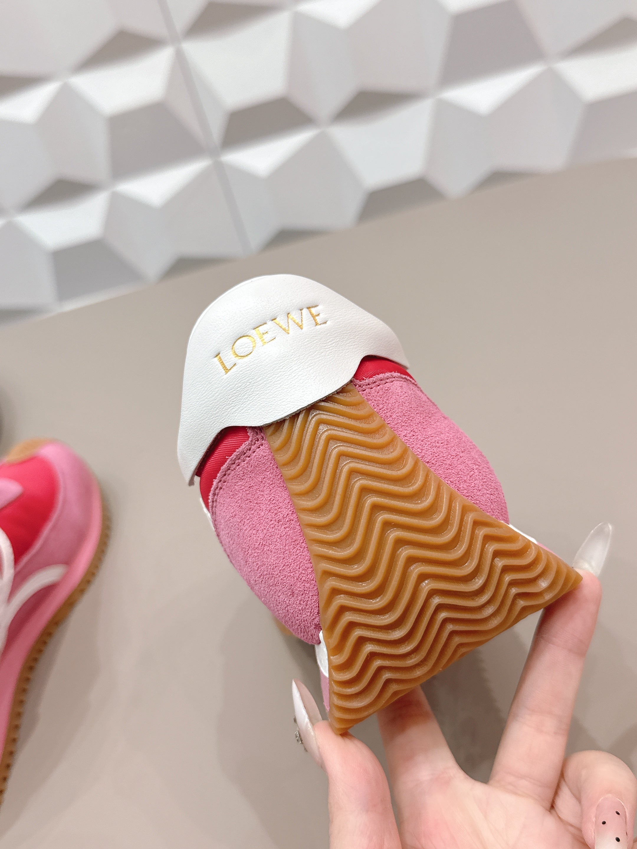 LOEWE 26S FLOW RUNNER SNEAKER IN DUSTY PINK SUEDE AND WHITE CALFSKIN