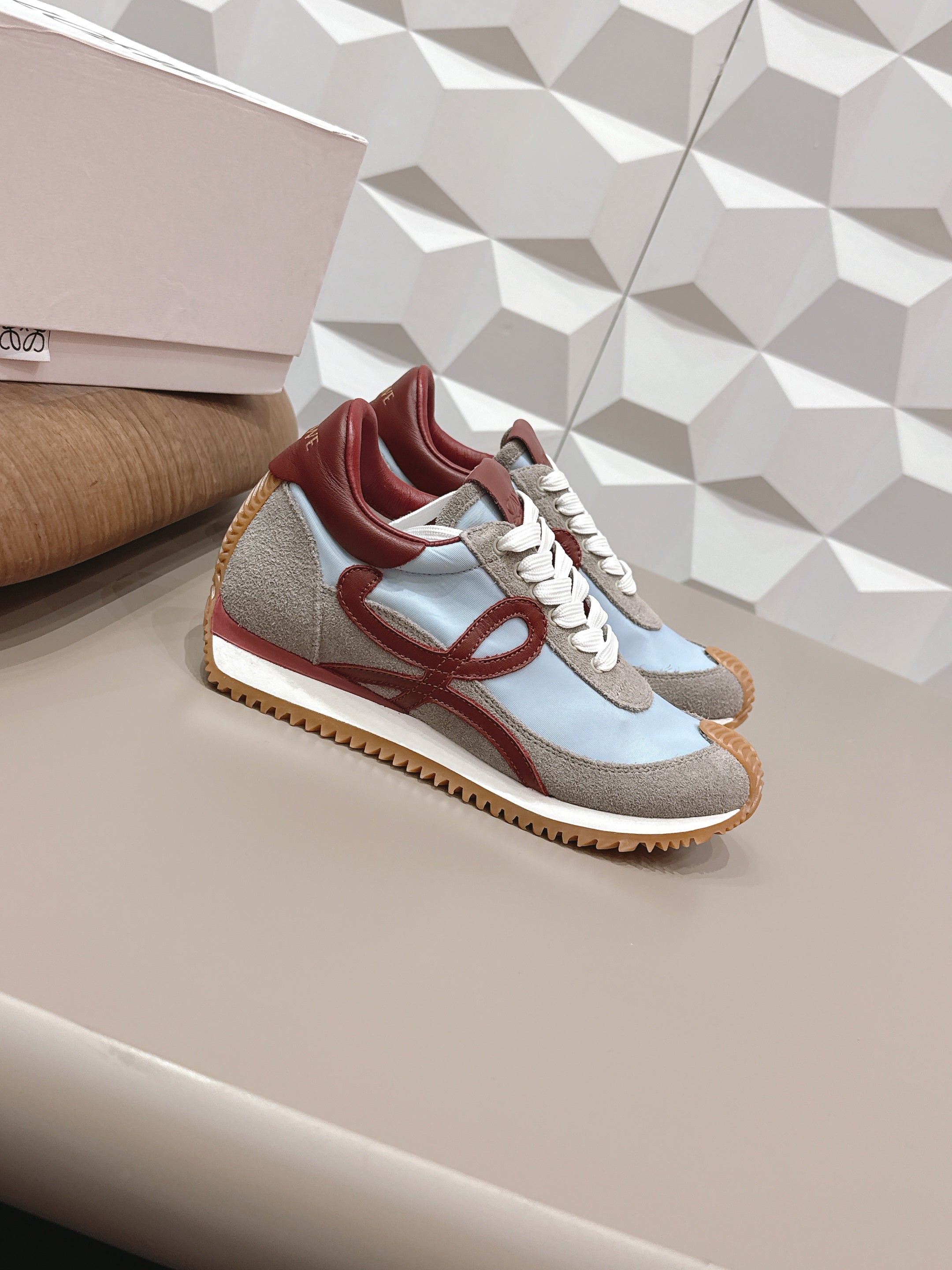 LOEWE 26S FLOW RUNNER SNEAKER IN GRAY AND BLUE SUEDE AND DARK RED CALFSKIN