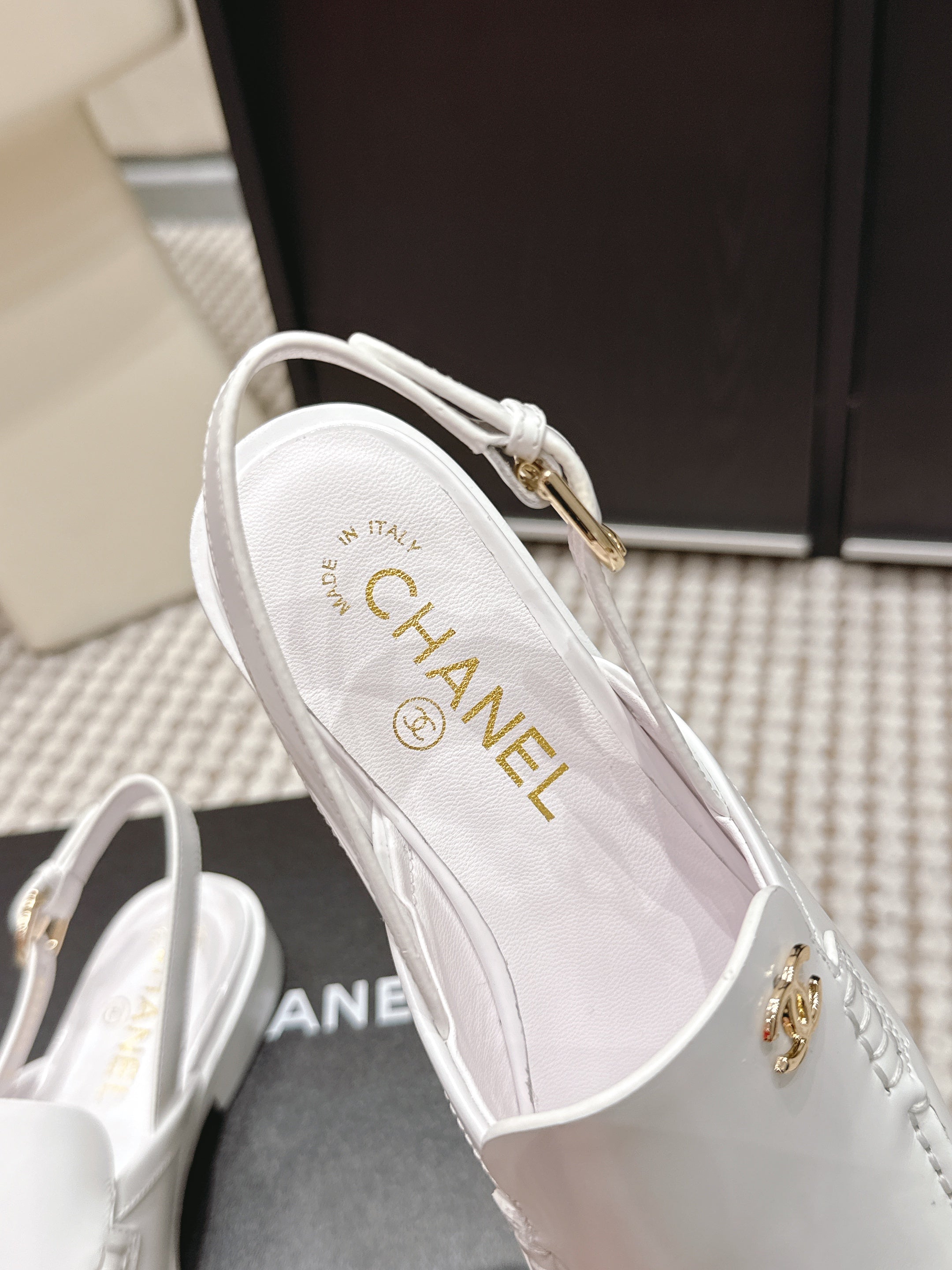 CHANEL 26S SLINGBACK LOAFERS IN WHITE GLOSSY CALFSKIN