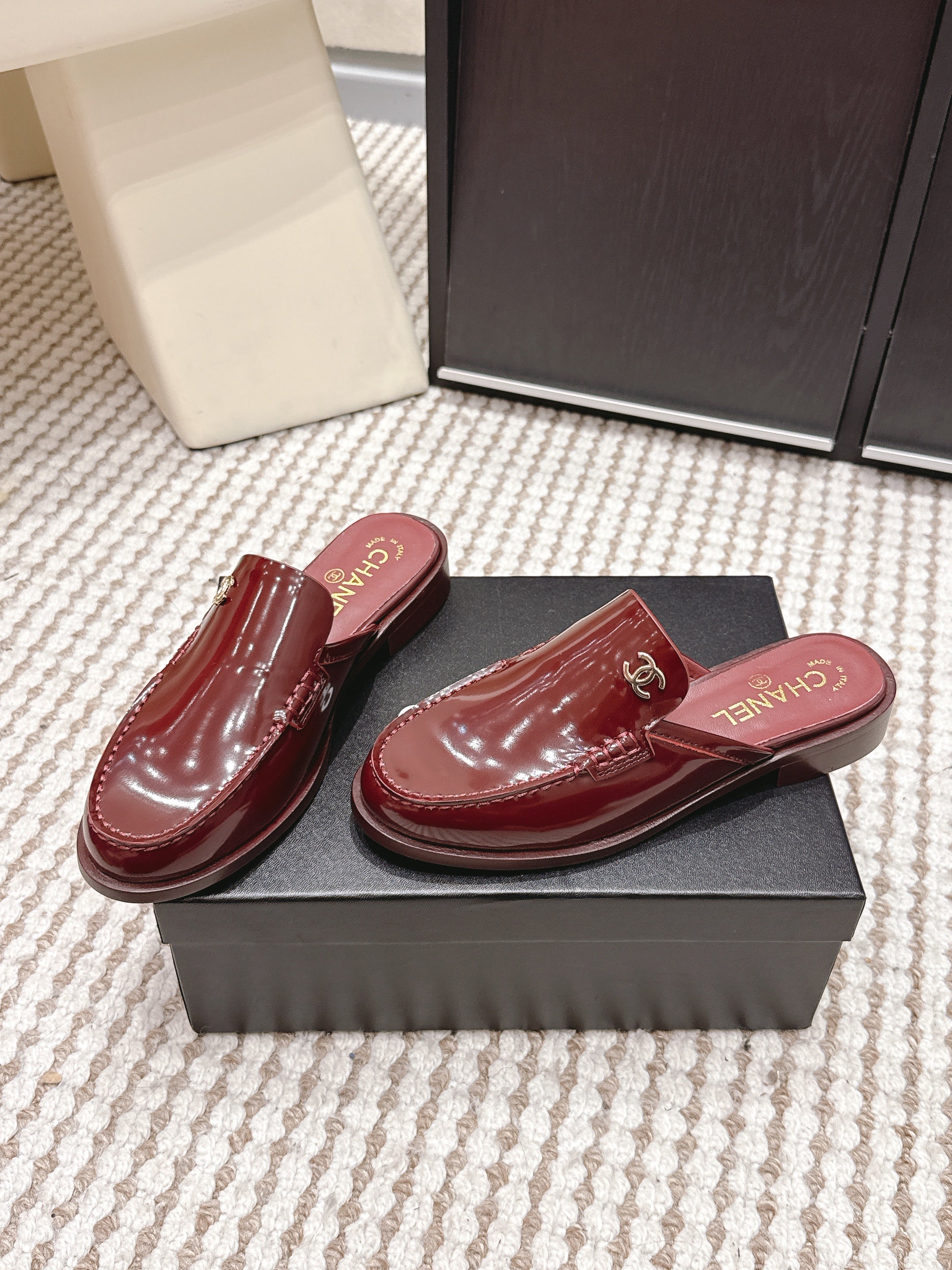 CHANEL 26S LOAFER MULES IN DARK RED GLOSSY CALFSKIN