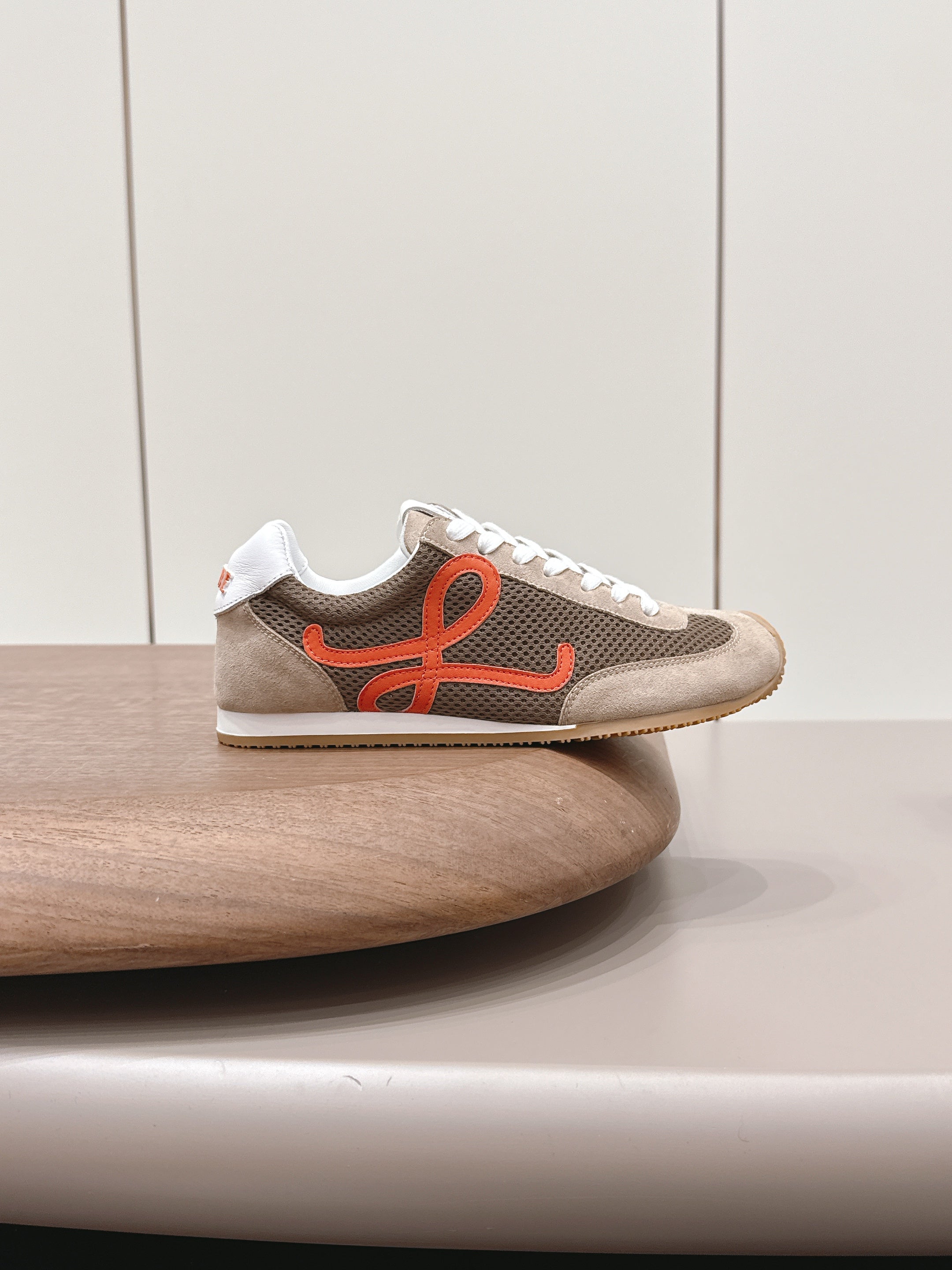 LOEWE 26S BALLET RUNNER 2.0 IN LIGHT BROWN SUEDE AND DARK BROWN MESH