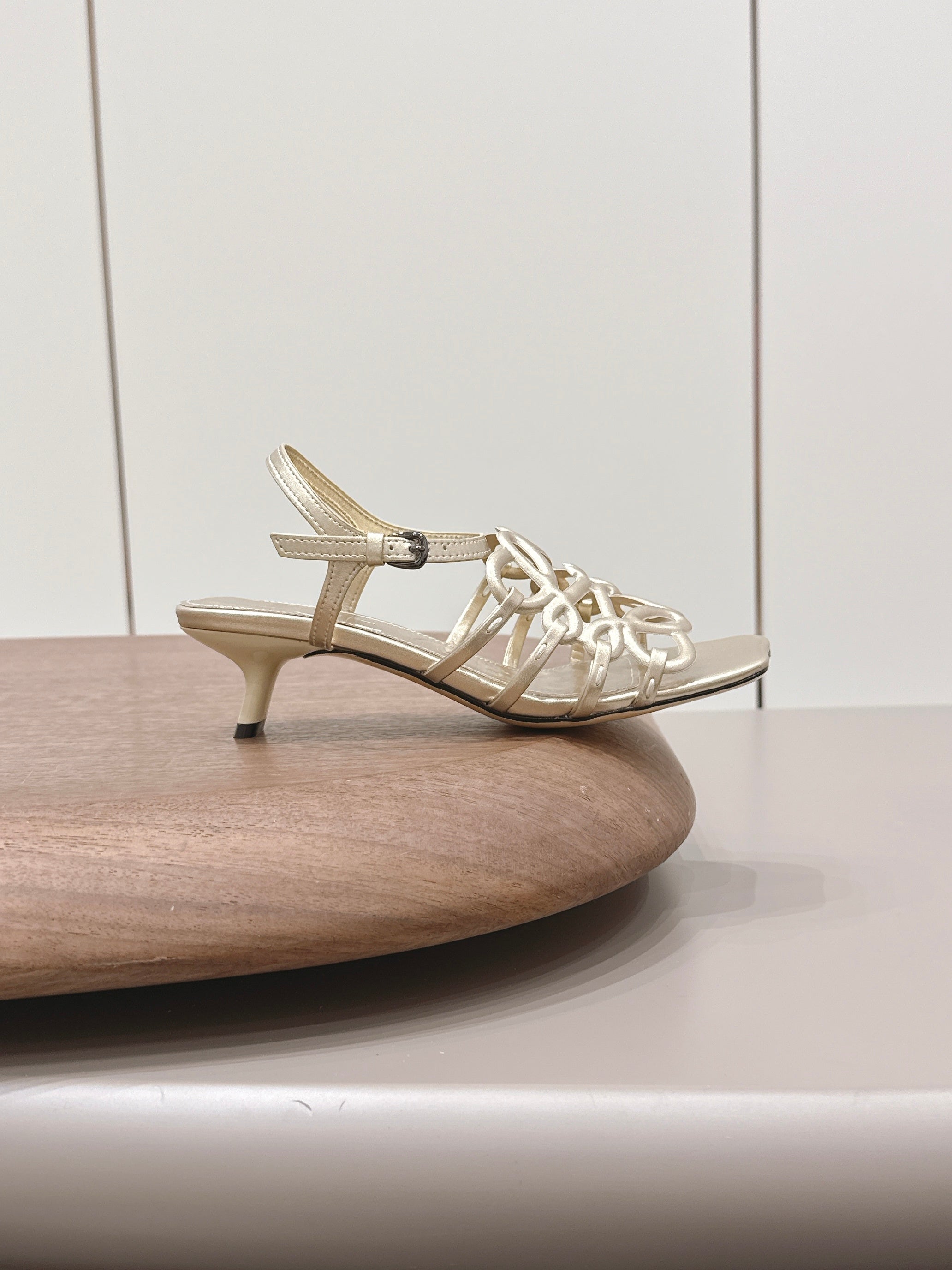 LOEWE 26S SQUARE TOE HEEL SANDALS 50MM IN GOLD CALFSKIN LOGO