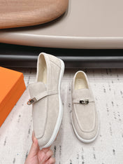 HM 26S KELLY PARIS LOAFERS IN CREAM WHITE SUEDE SILVER HARDWARE