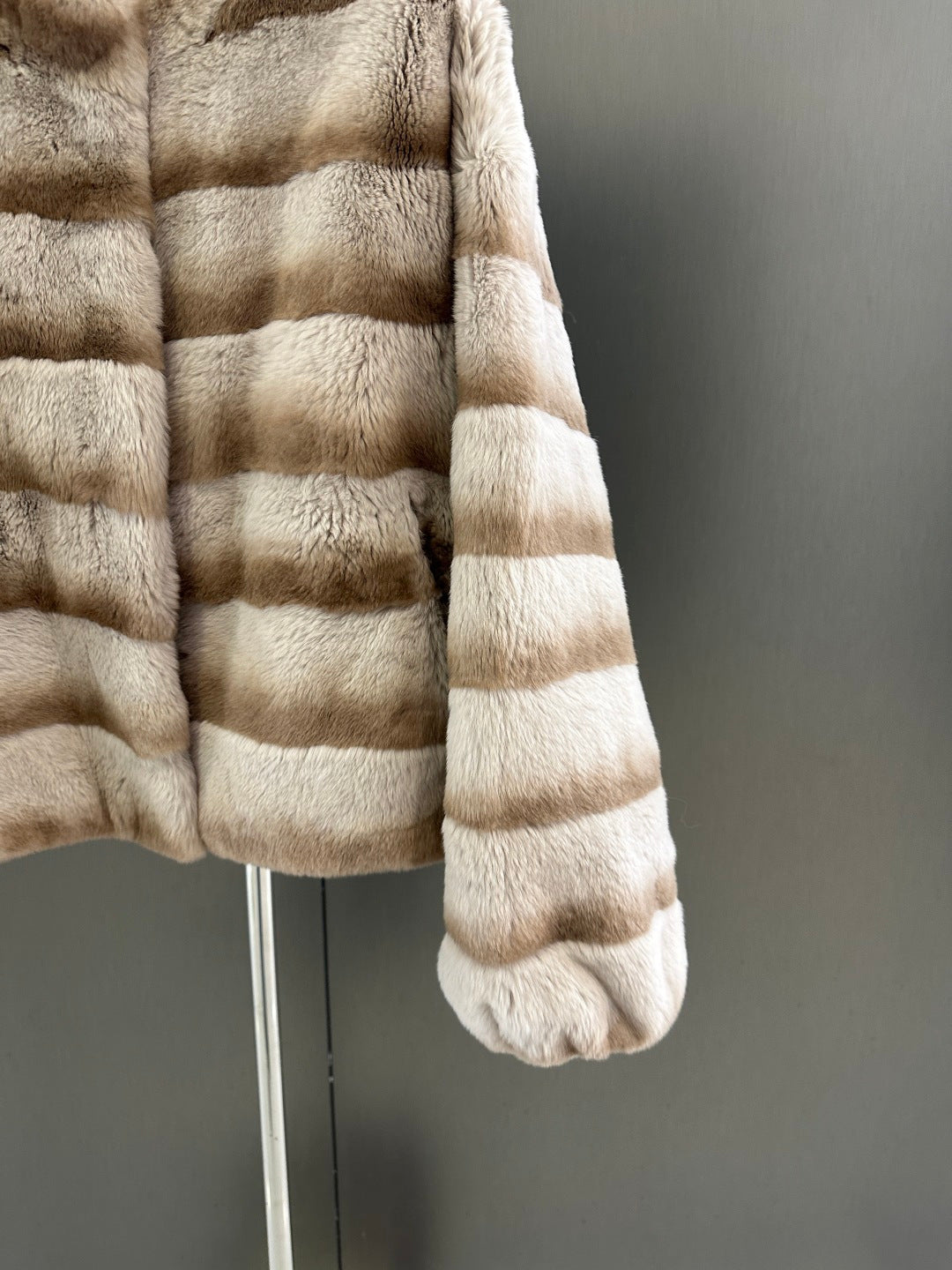 DIOR 25S RABBIT FUR JACKET 737