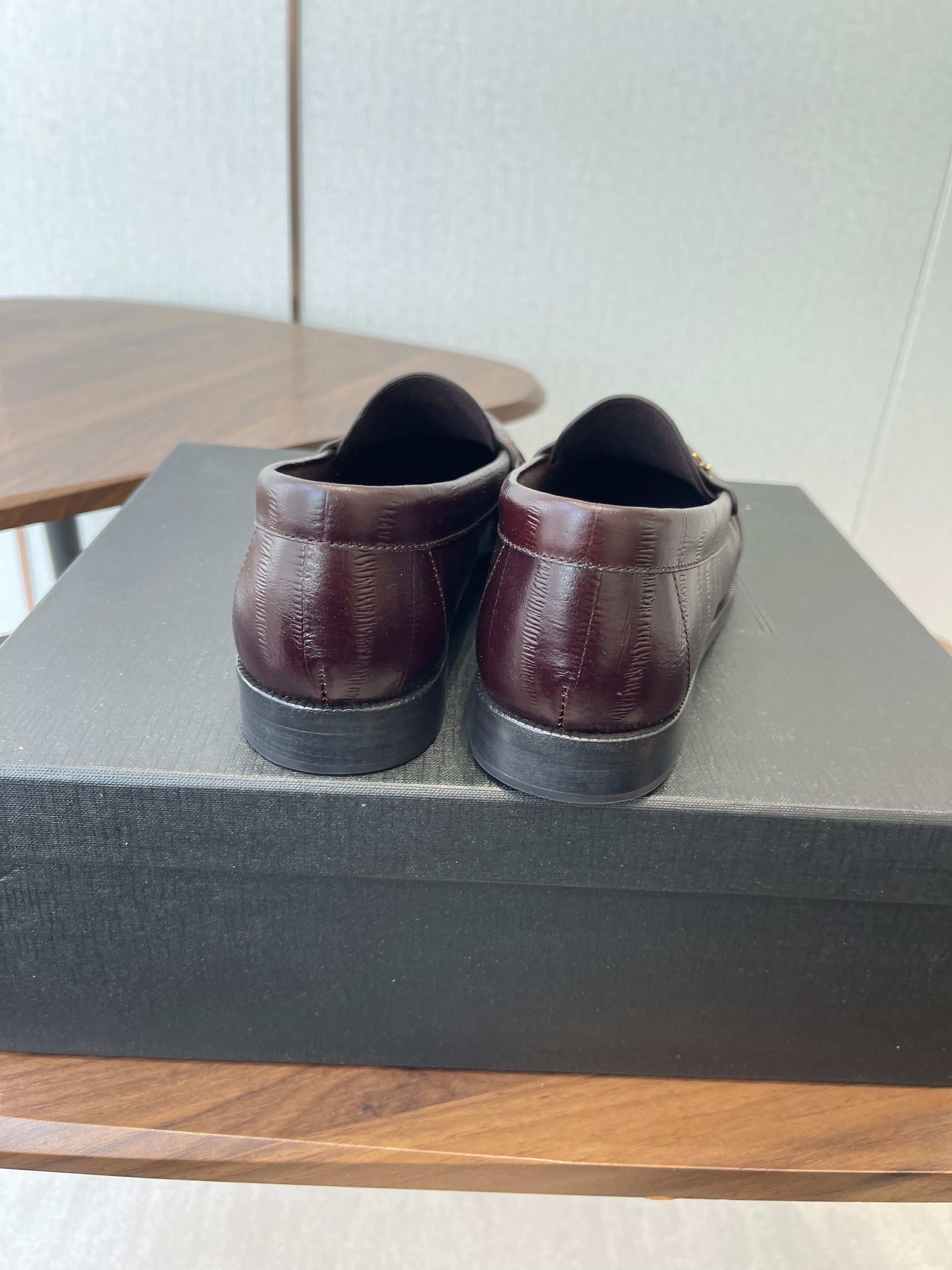 YSL 26S LOAFER IN DARK RED BROWN CALFSKIN