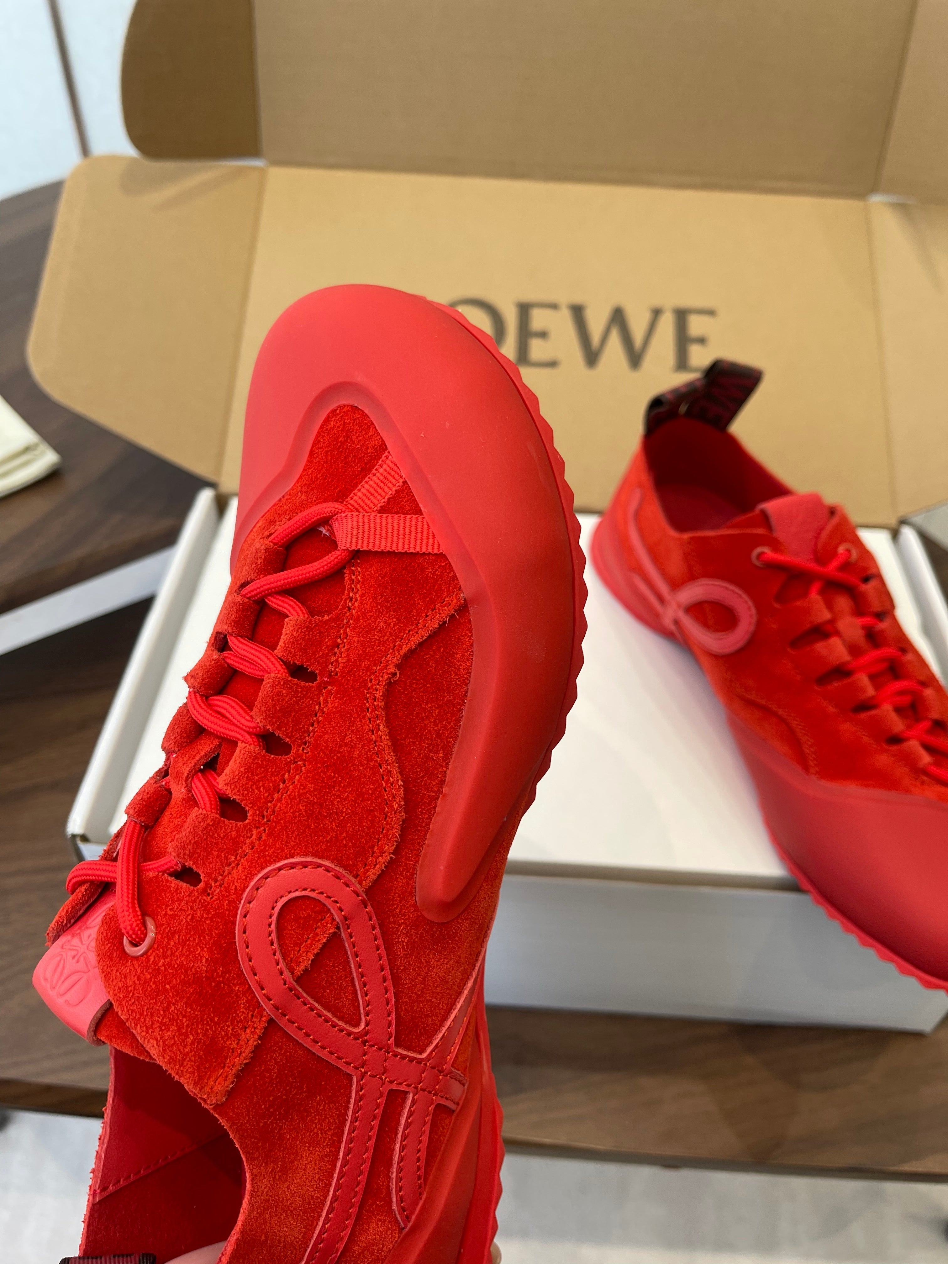 LOEWE 26S FLOW RUNNER SNEAKER 20MM IN DARK RED SUEDE
