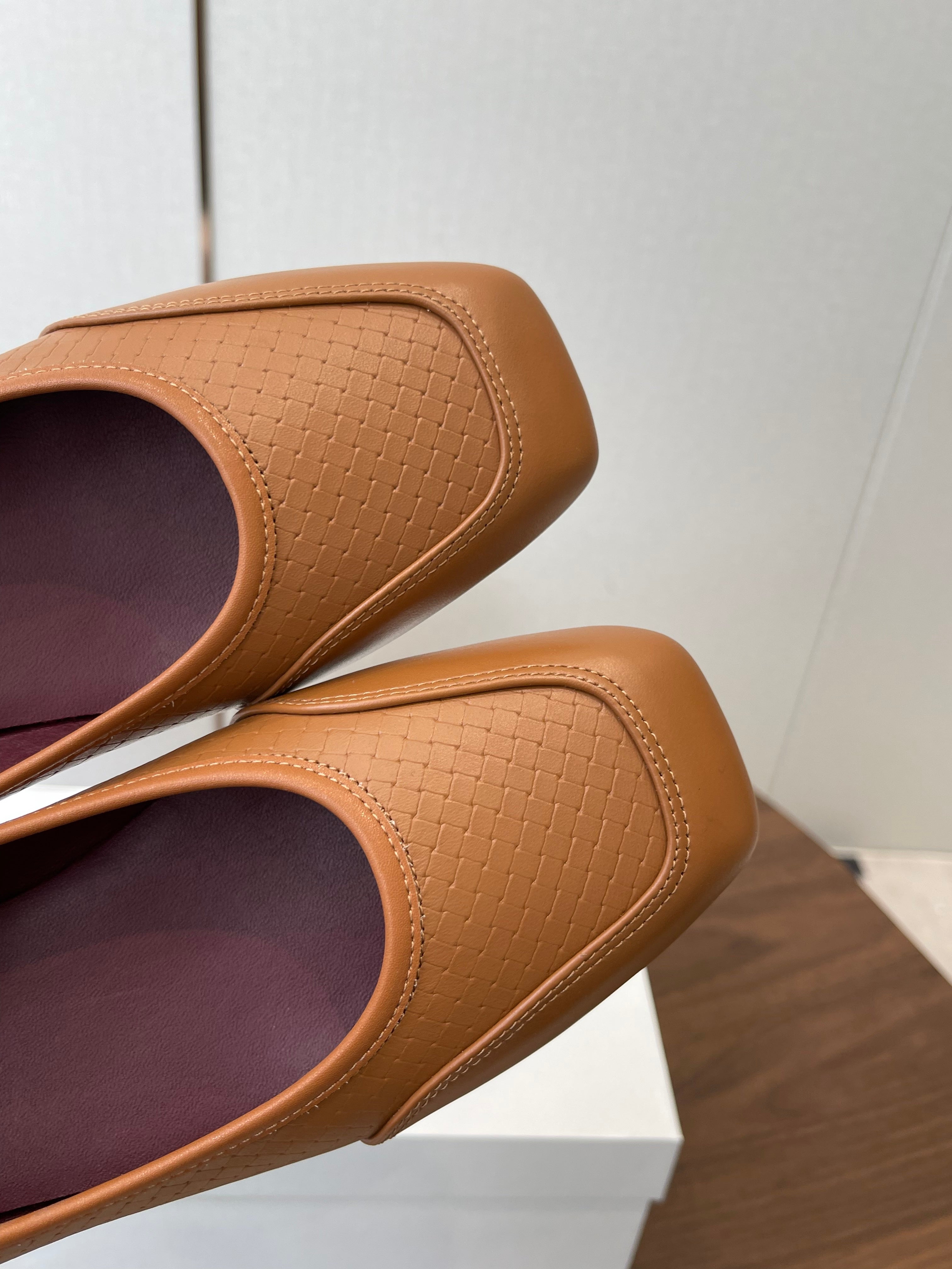 THE ROW 26S SQUARE TOE  BALLET FLATS IN CARAMEL BROWN CALFSKIN