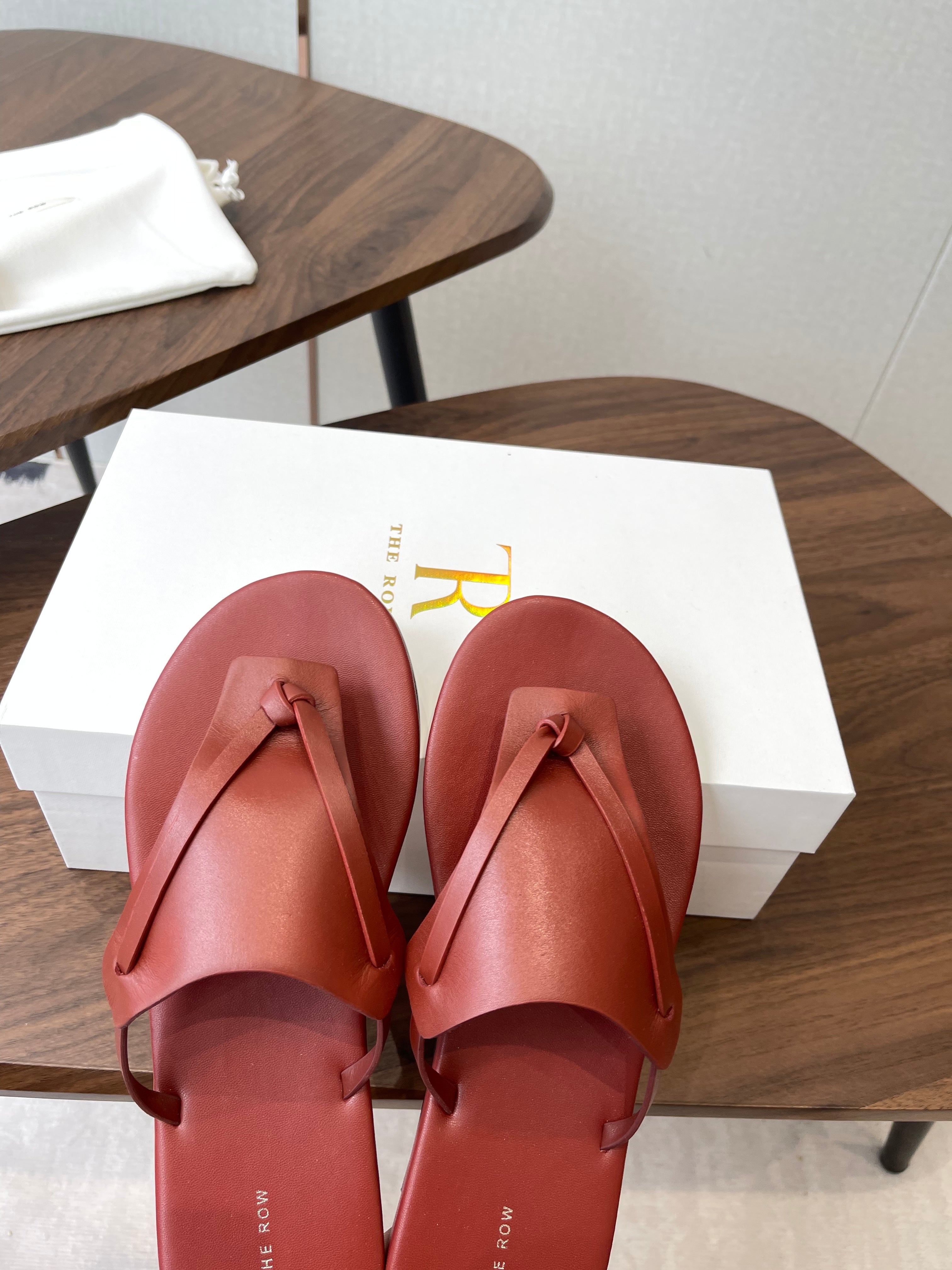 THE ROW 26S T STRAP THONG SANDALS IN RUST RED CALFSKIN