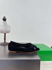 BALLET FLAT IN BLACK INTRECCIATO SUEDE WITH BOW
