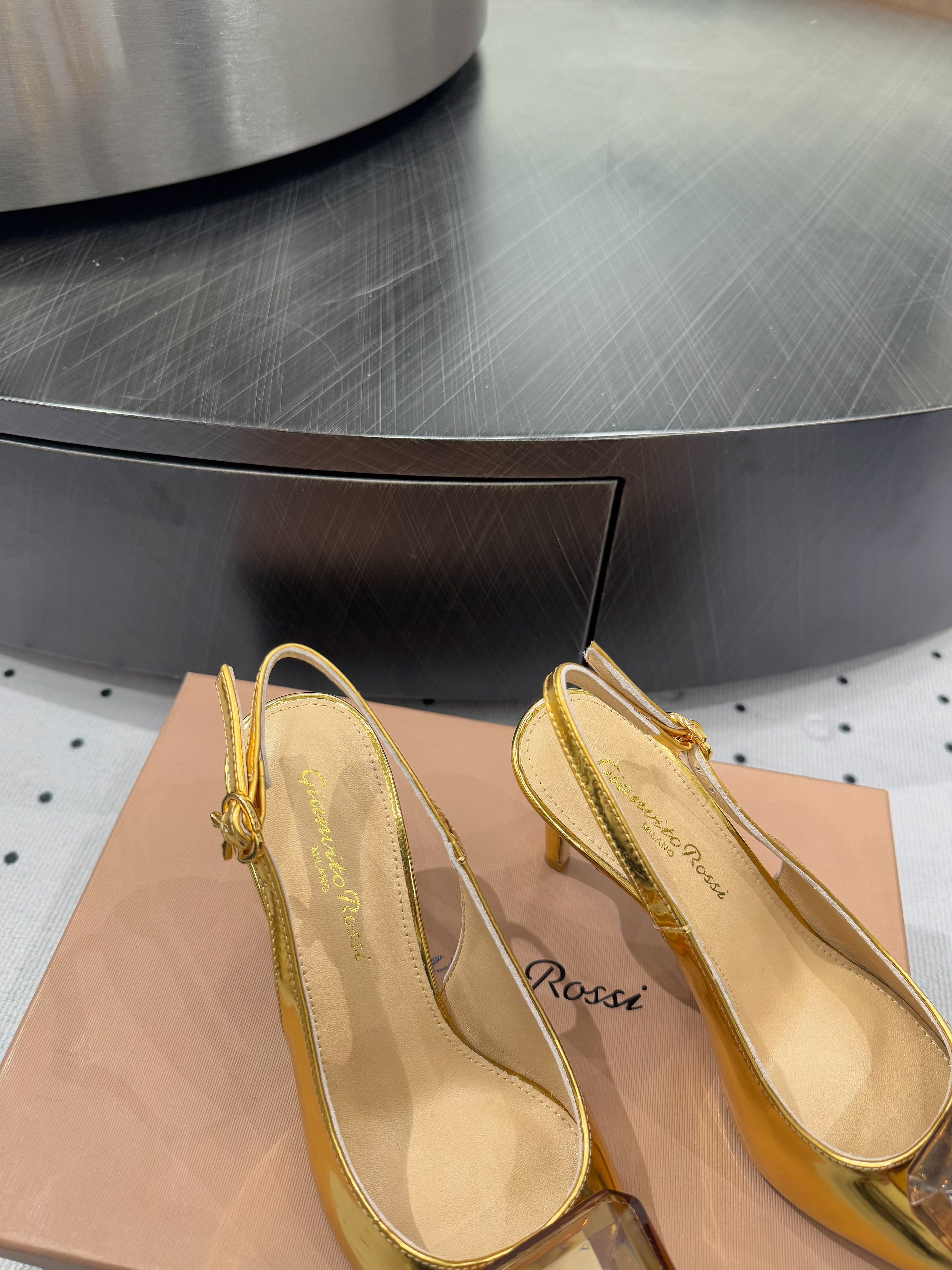 GIANVITO ROSSI 26S HIGH-HEEL SLINGBACKS 85 MM IN GOLD LAMBSKIN