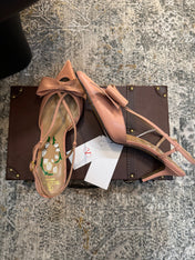 VLTN HIGH HEEL 25S 80 MM IN WARM CLAY PINK CALFSKIN WITH BOW