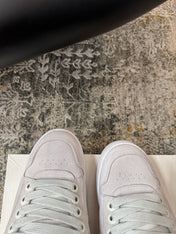 CELINE 26S SNEAKER IN LIGHT GREY SUEDE