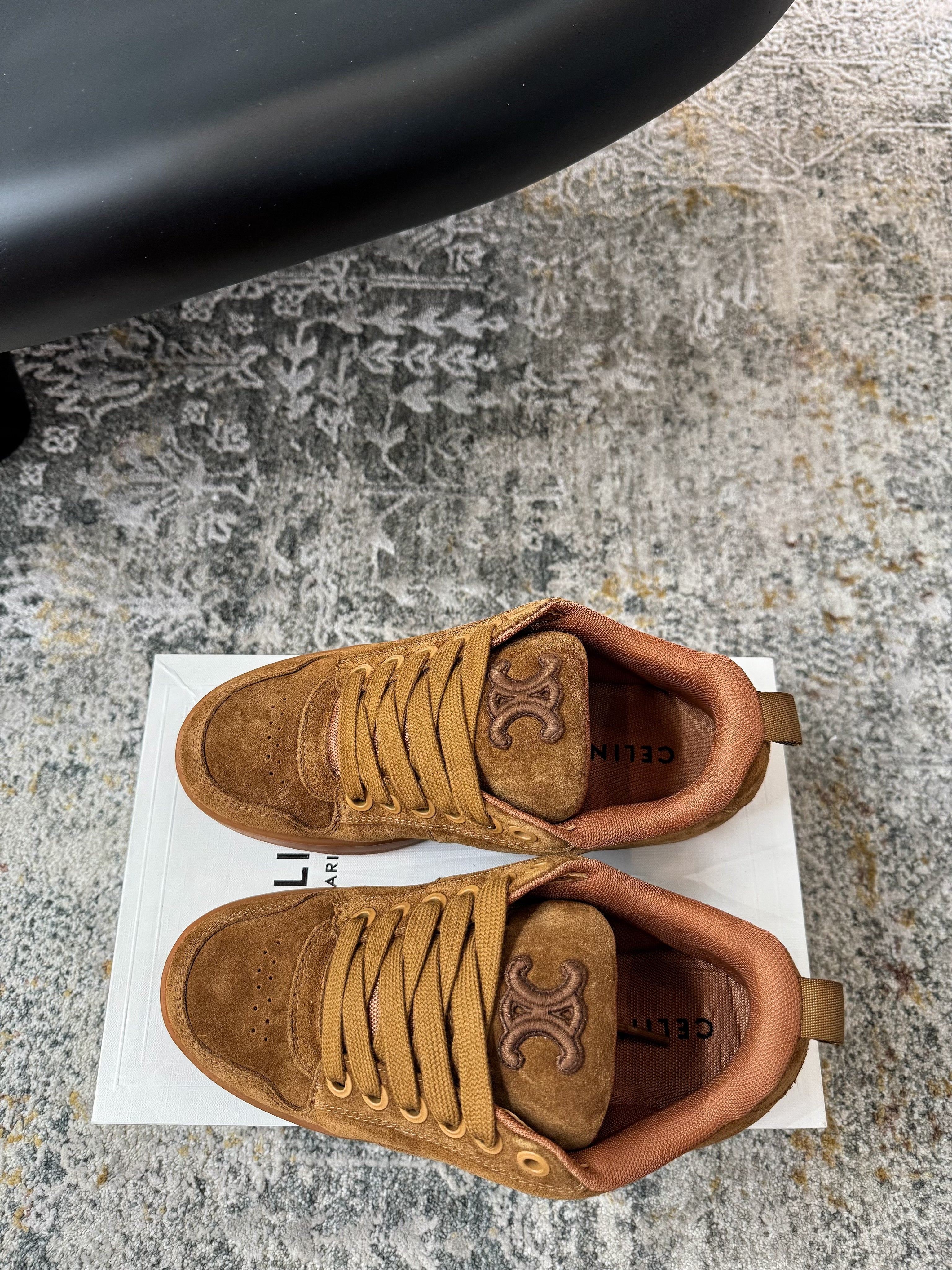CELINE 26S SNEAKER IN BROWN SUEDE
