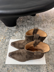 CELINE 26S ANKLE BOOTS 55 MM IN GRAYISH BROWN SUEDE